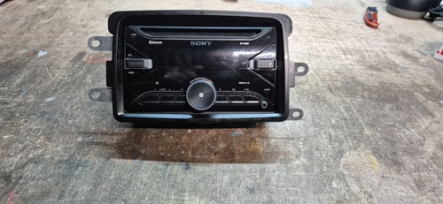 Sony car radio - radio, stereo